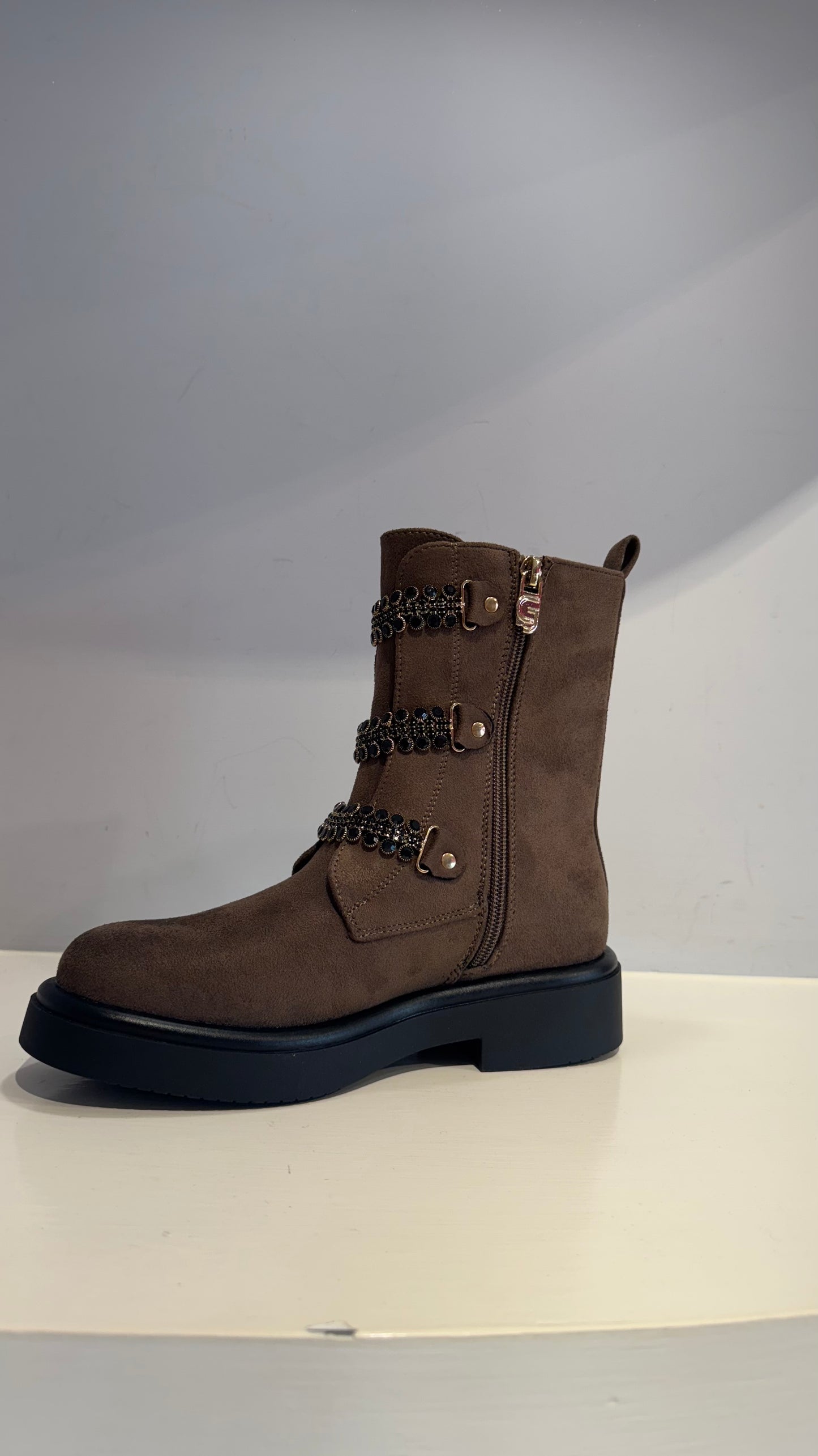 Anfibio color Taupe con