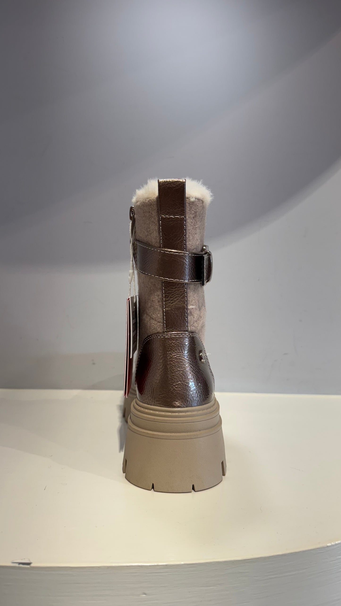 Anfibio Xti beige con pelliccia interna