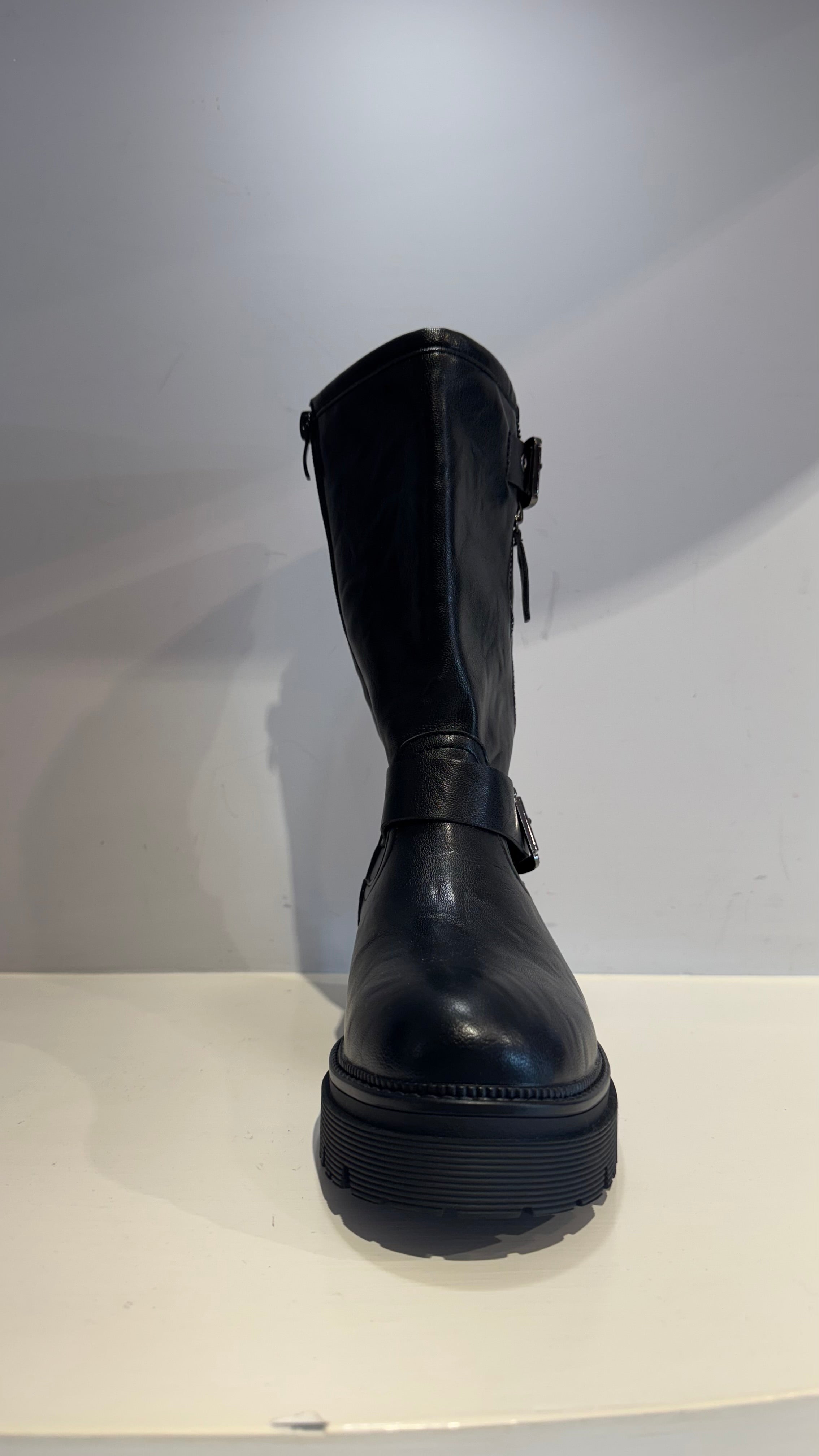 Stivaletto similpelle nero