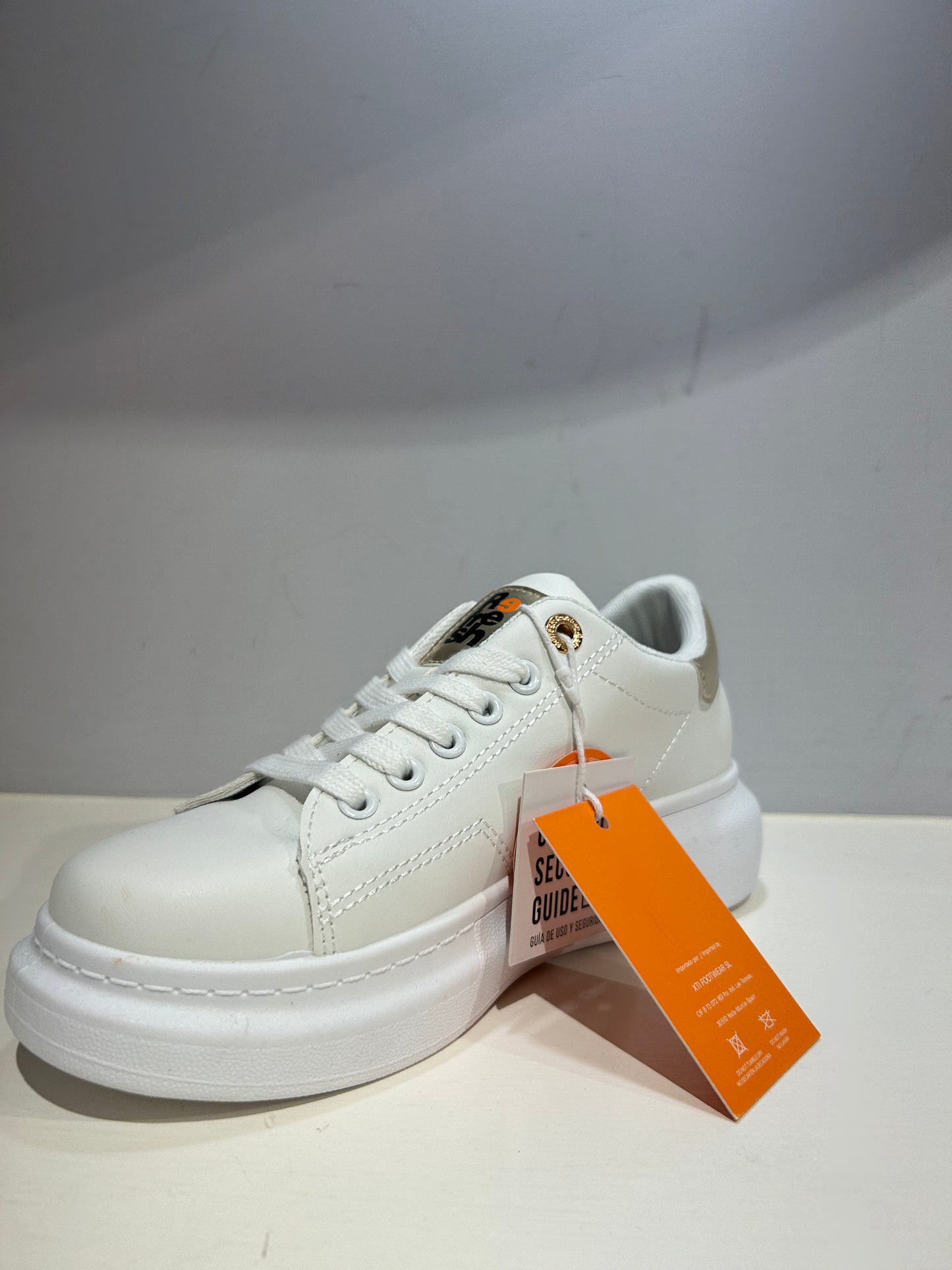 Scarpe sportive Refresh Bianche