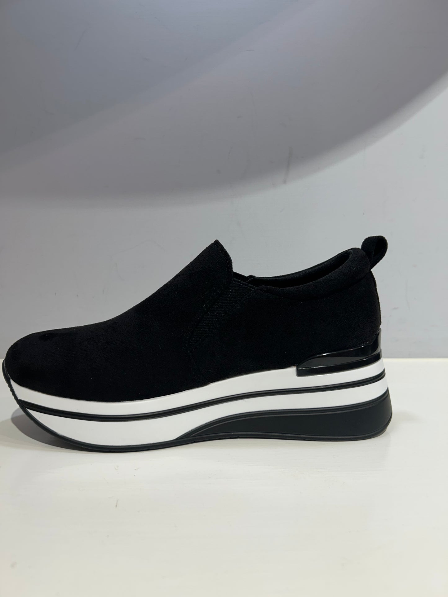 Scarpe sportive Nere senza lacci