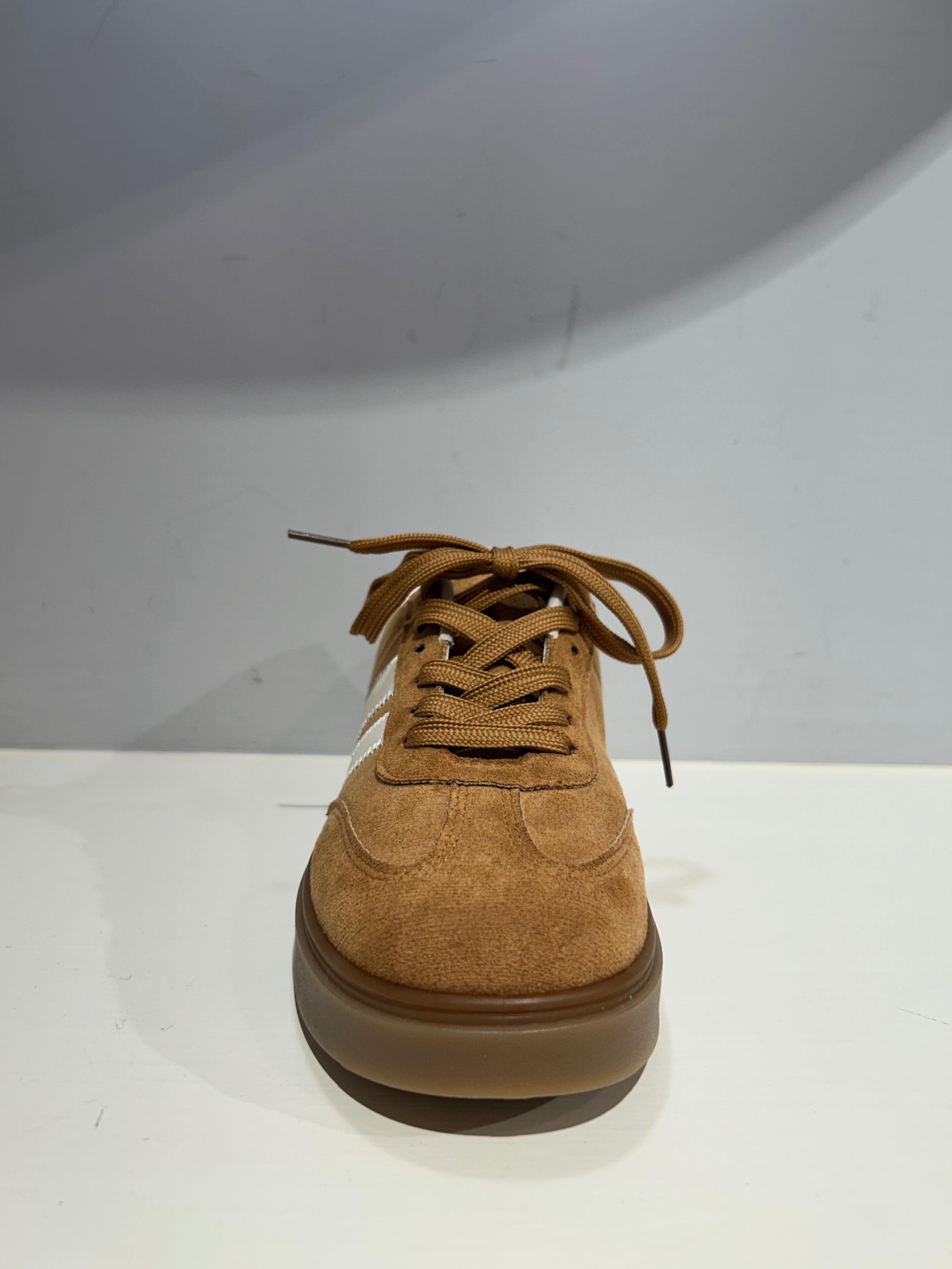Scarpe sportive Camel simil Adidas