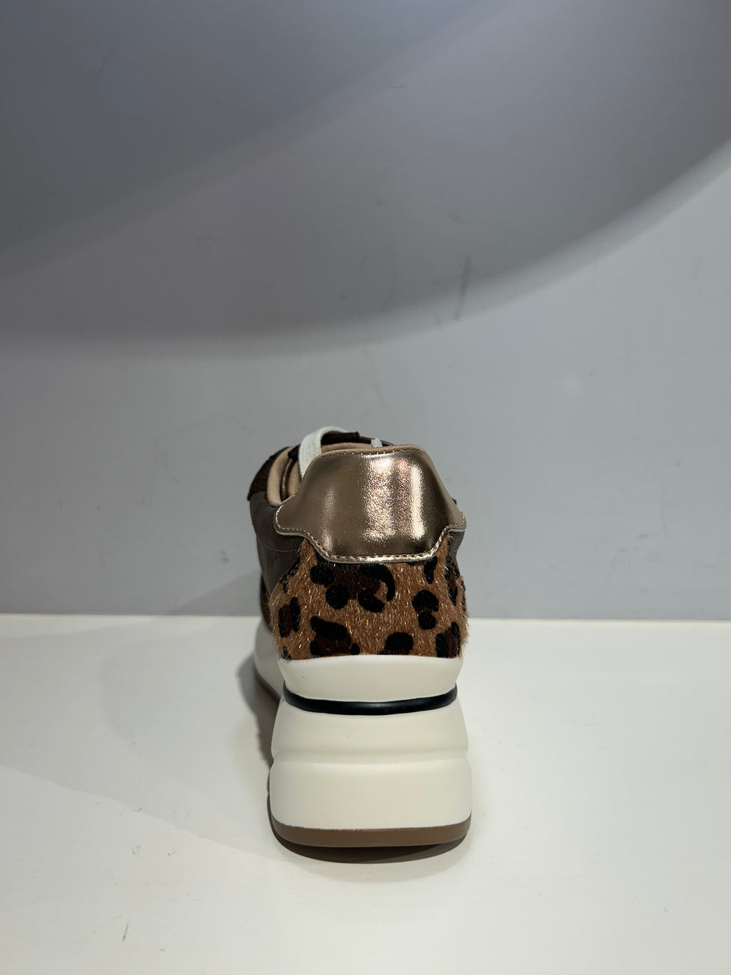 Scarpe sportive Gold&Gold Marroni