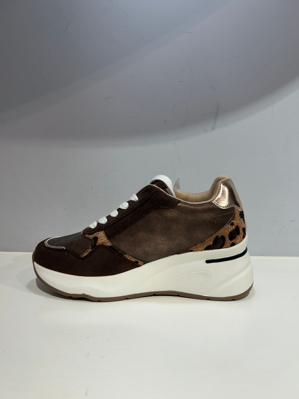 Scarpe sportive Gold&Gold Marroni