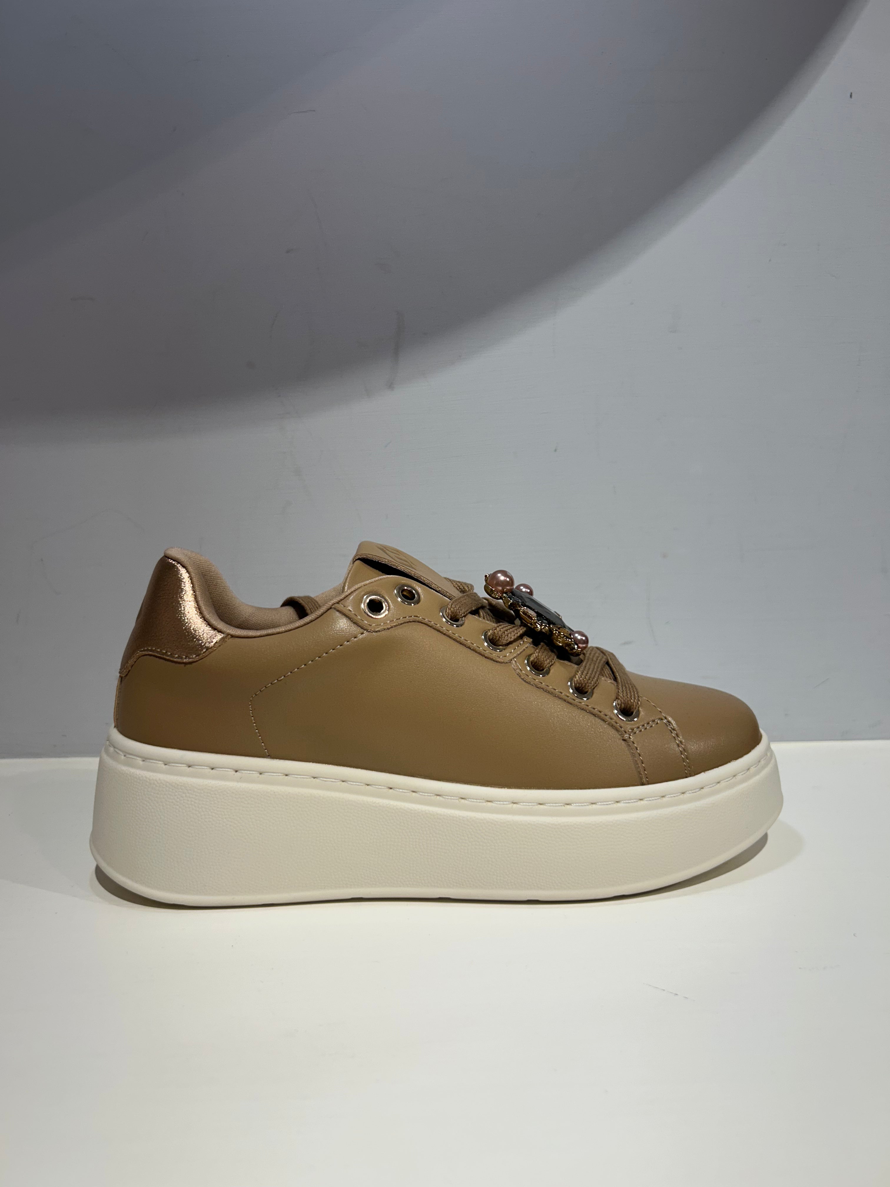 Scarpe sportive Gold&Gold Camel