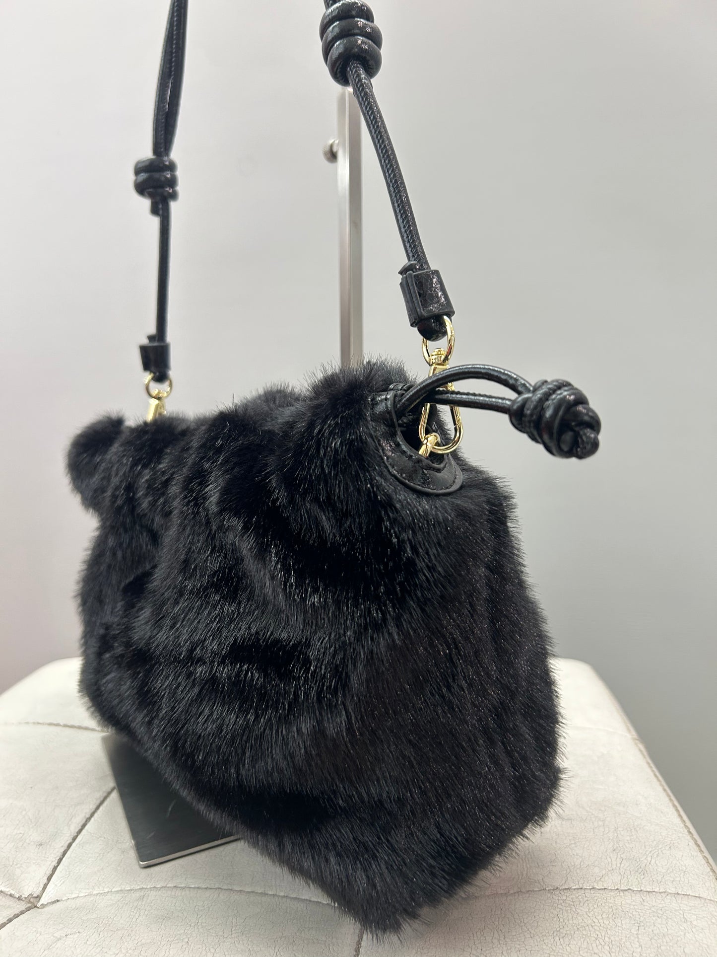 Borsa a spalla Nera con pelo