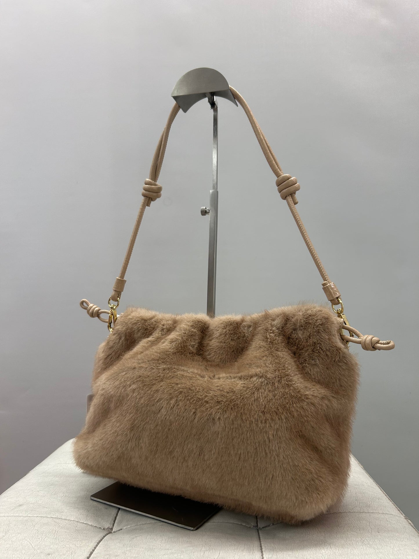 Borsa a spalla Nude con pelo